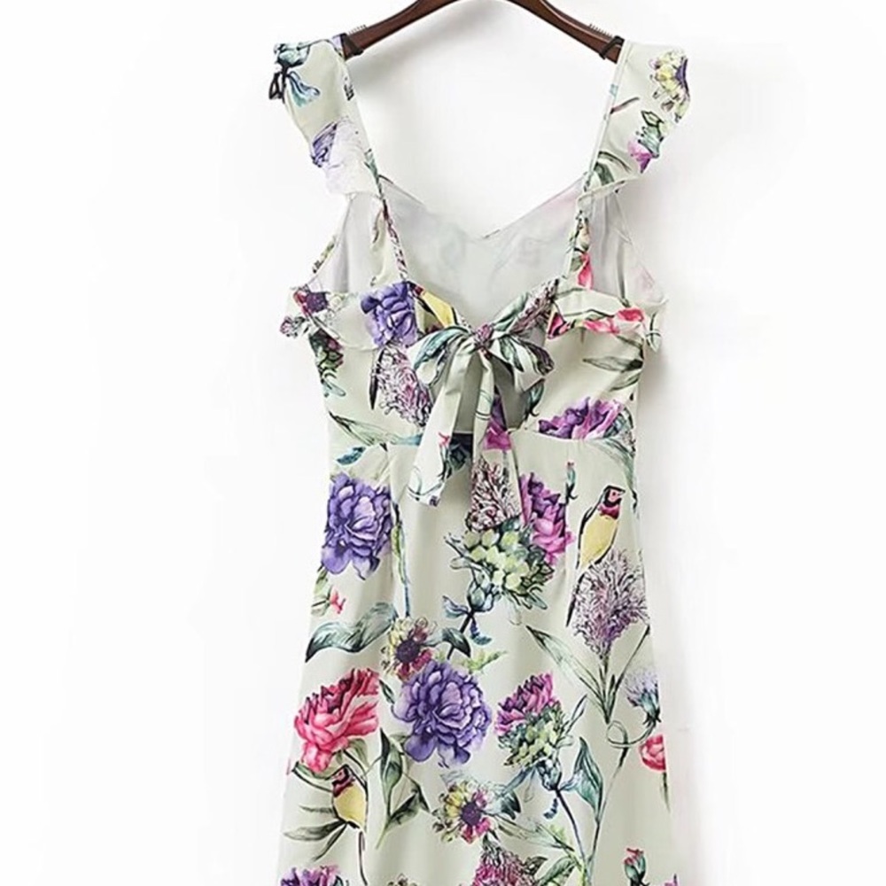 🆕Frill trim cami dress w/knot open back - Picture 6 of 7